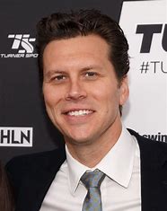 Get to Know Hayes MacArthur: Biography, Personal Life, Net Worth, and ...