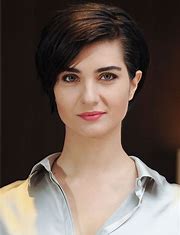 Tuba Büyüküstün: Latest News and Updates on the Young Turkish Actress ...